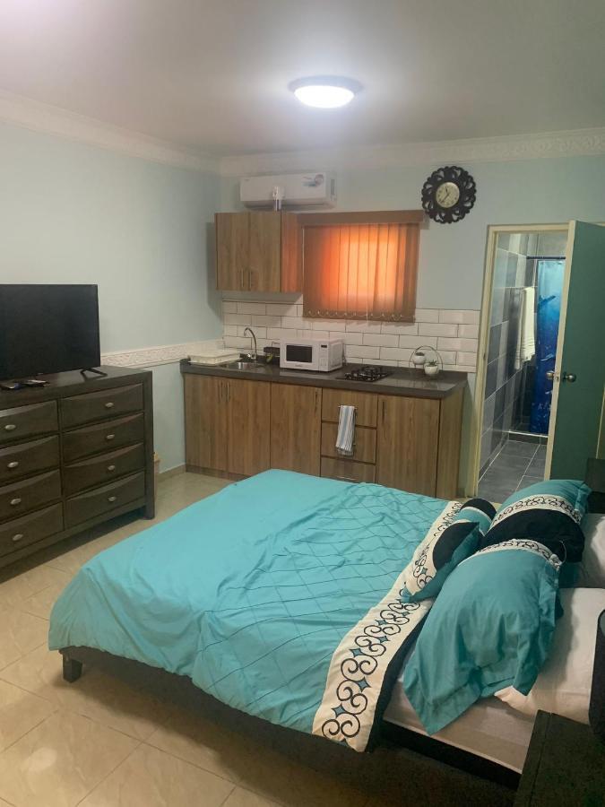 Omira Apartment Suites Виллемстад Экстерьер фото